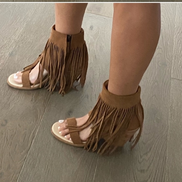 Koolabura fringe wedge sandals - Picture 2 of 13